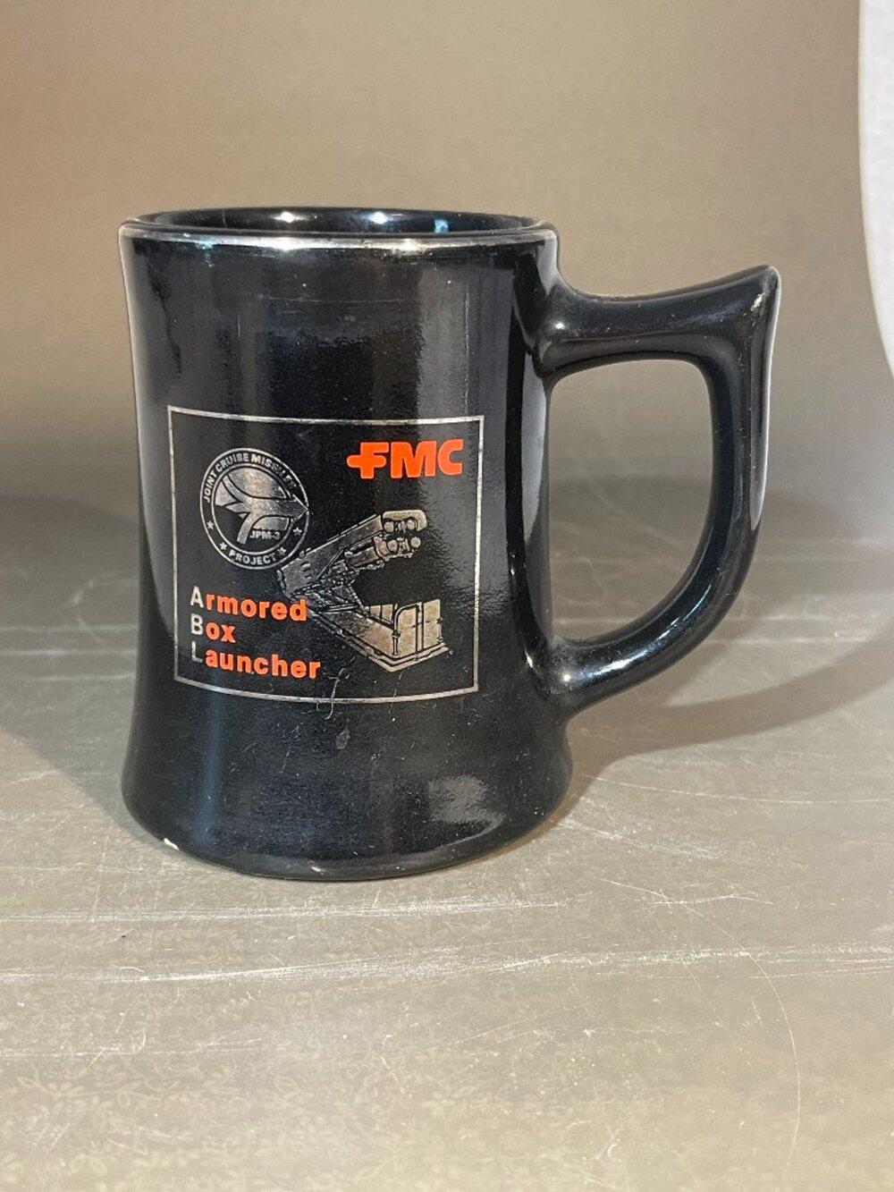 U.S. NAVY Armored Box Launcher FMC Ceramic Mug 10 fl oz Vintage 1980’s (2156)